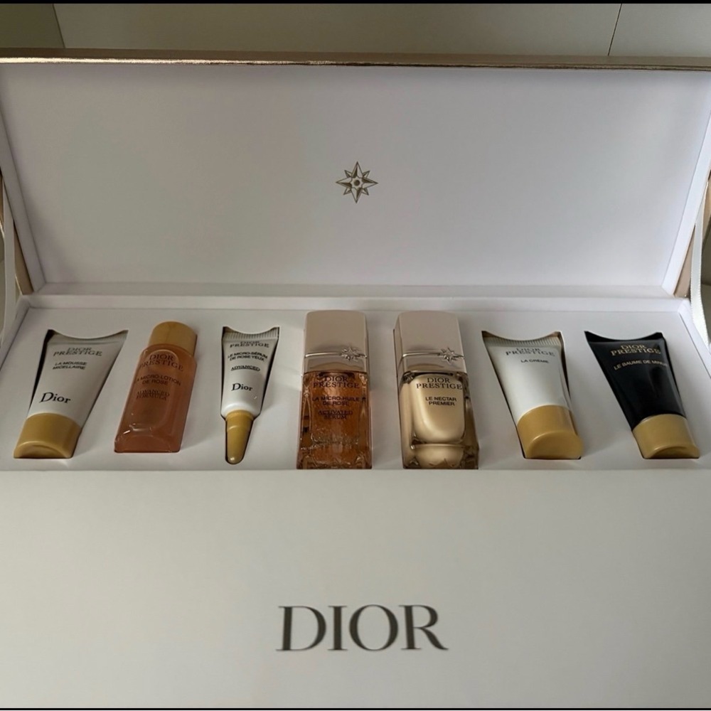 NIB Dior Prestige Piano set - Picture 1 of 3